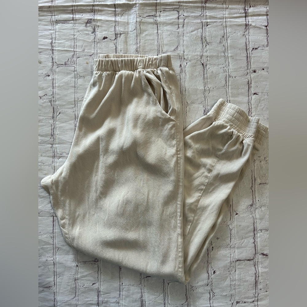 Natalie Busby Lightweight Slim Tencel Viscose Joggers Size Medium Light Cream